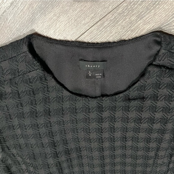 Theory kuvana asymmetrical zip front sleeveless houndstooth peplum top. Size L - Picture 6 of 10